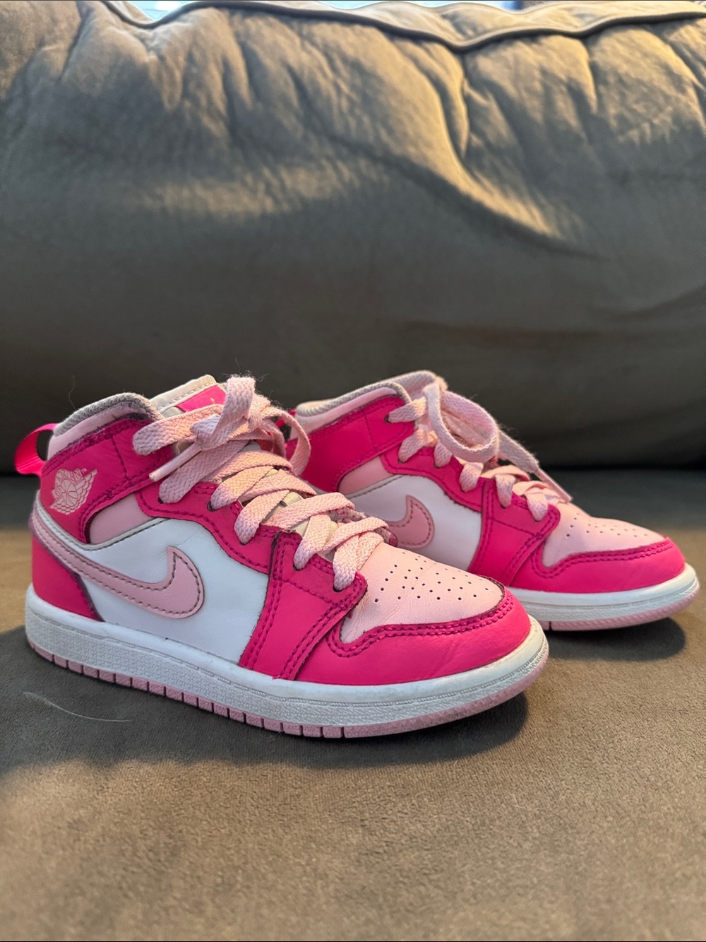 Jordan kids Air Jordan 1 mid Pink and white